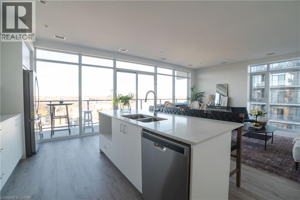 15 GLEBE Street Unit# 1701