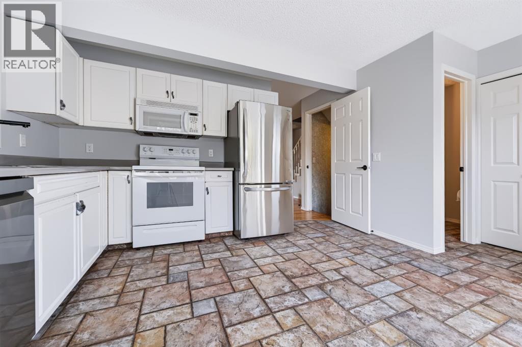 155 Regal Park NE
