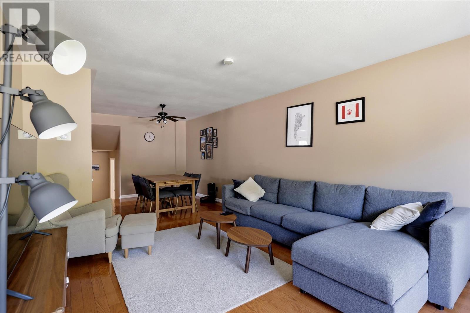 128 Princess CRES - Photo 3