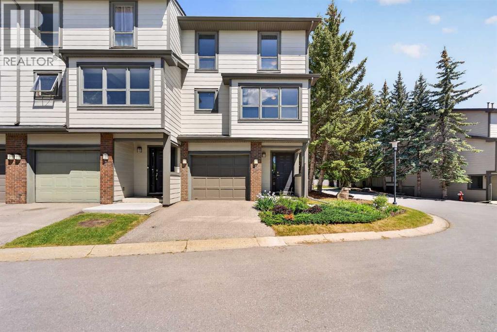 1, 185 Woodridge Drive SW