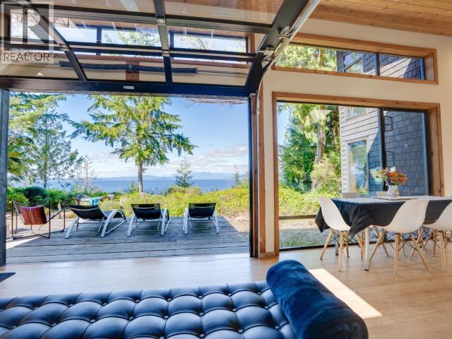 1805 SAVARY ISLAND RD