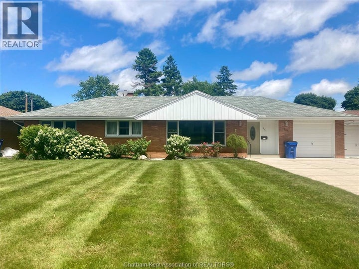 561 Lacroix STREET, Chatham, ON N7M 2X3