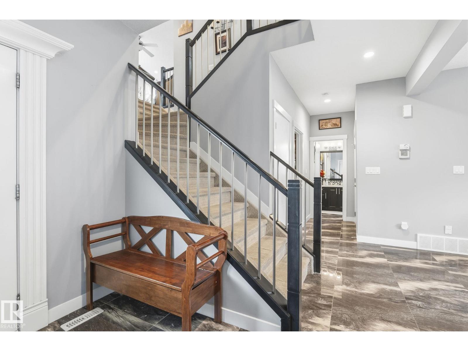3808 TRIOMPHE BV