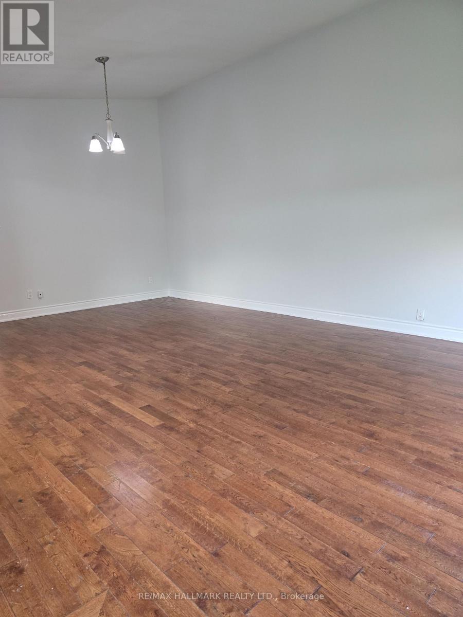 UPPER PORTION - 53 BILLINGTON CRESCENT