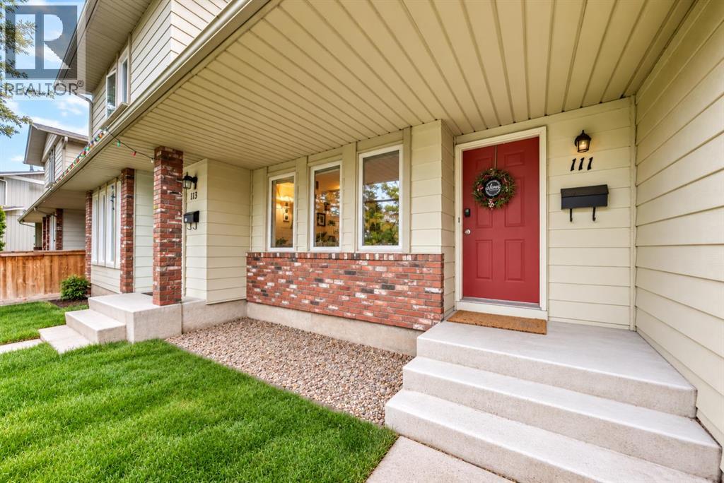 111 Midbend Place SE