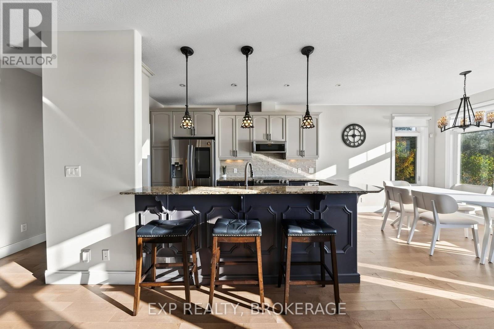 5005 FOX RUN PLACE