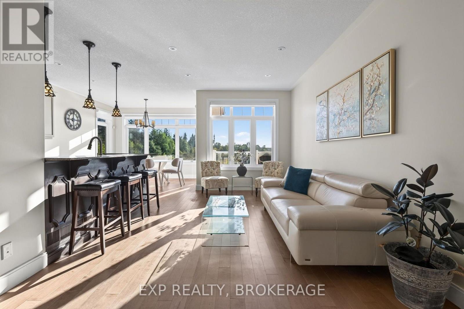 5005 FOX RUN PLACE