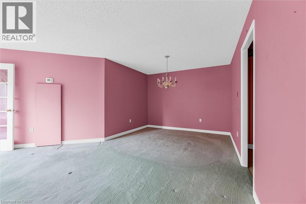 2121 LAKESHORE Road Unit# 404