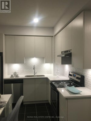 402 - 2490 Old Bronte Rd, Oakville (Wm Westmount), ON 2