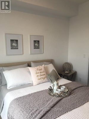 402 - 2490 Old Bronte Rd, Oakville (Wm Westmount), ON 5