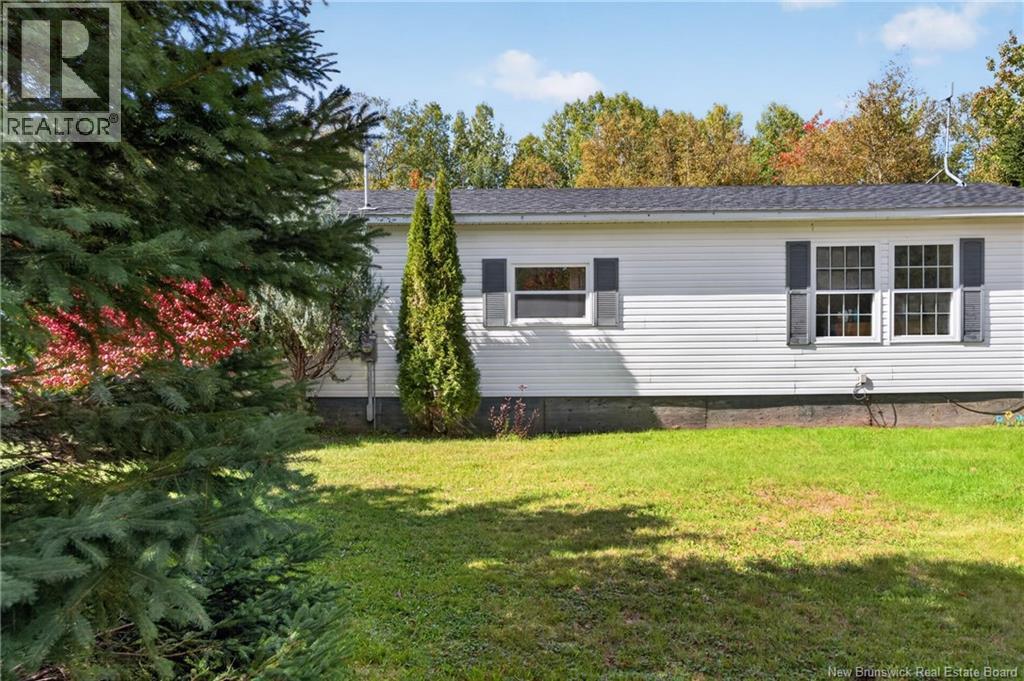 12454 Hwy 126 - Photo 4