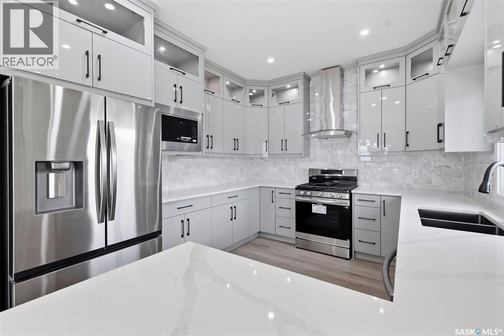 1215 NIGHTINGALE TERRACE, SASKATOON, SK S7L 7R6 - Image 2220192546.jpeg?d=l