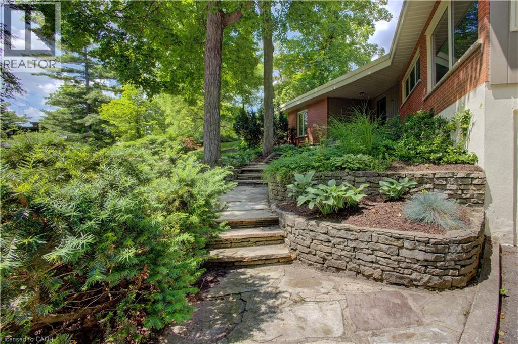 294 ALGONQUIN Drive