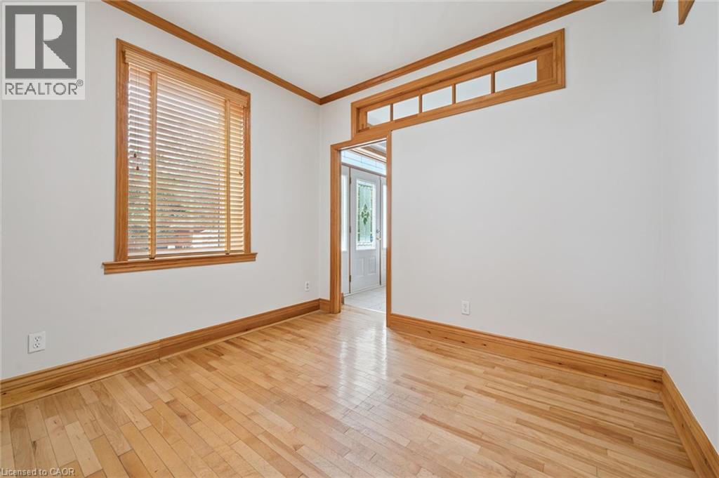 344 QUEEN Street W