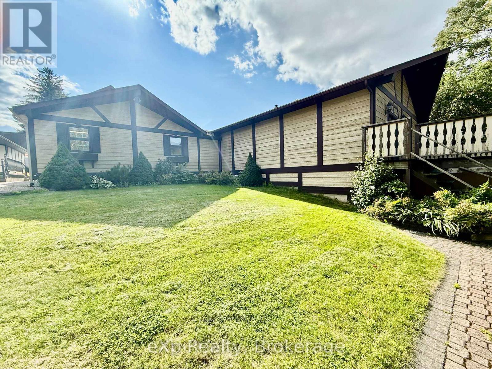 108 ELORA STREET
