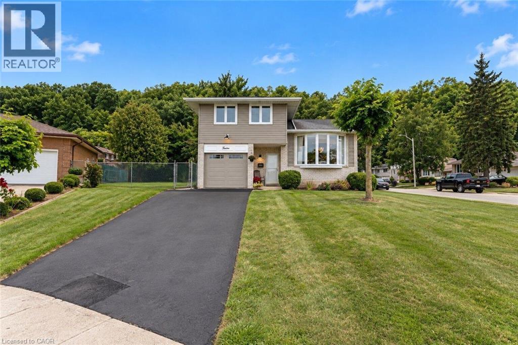12 BRAE CREST Drive