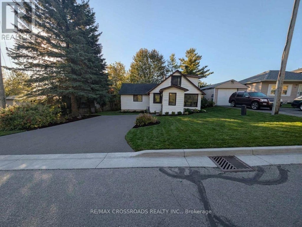 261 LAKEVIEW BOULEVARD, GEORGINA (KESWICK SOUTH), ON L4P 2Y4 - Image 3150898749.jpeg?d=l