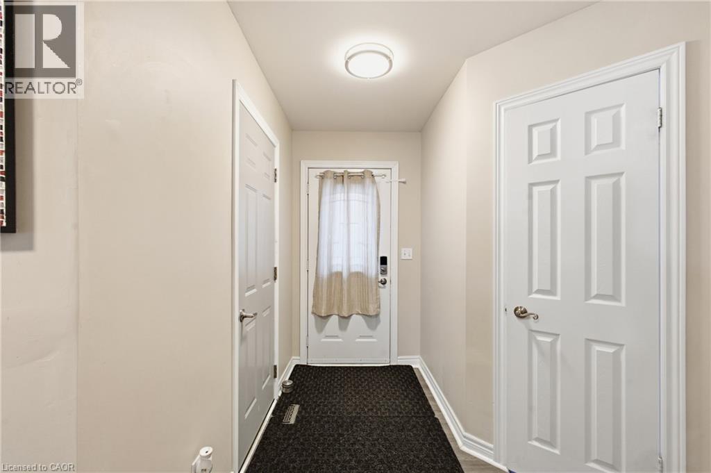 801 HUNTERS GATE Crescent