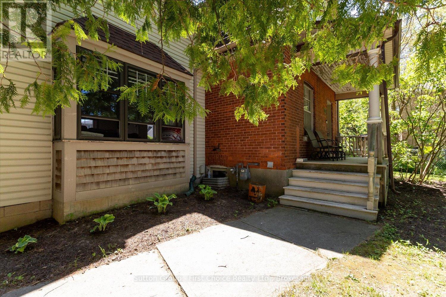 409 MORNINGTON STREET
