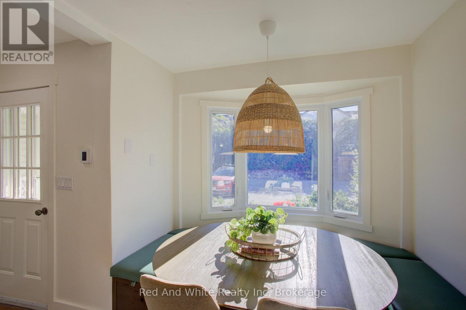 8 - 160 MORPETH STREET