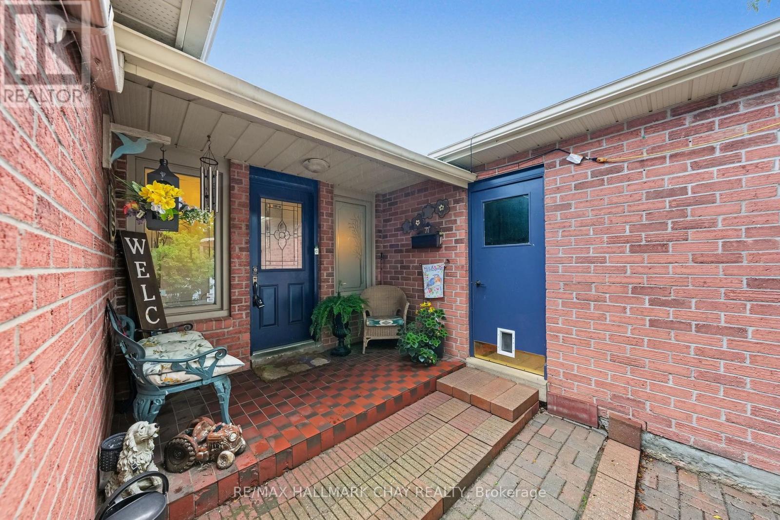 66 HUTCHINSON DRIVE