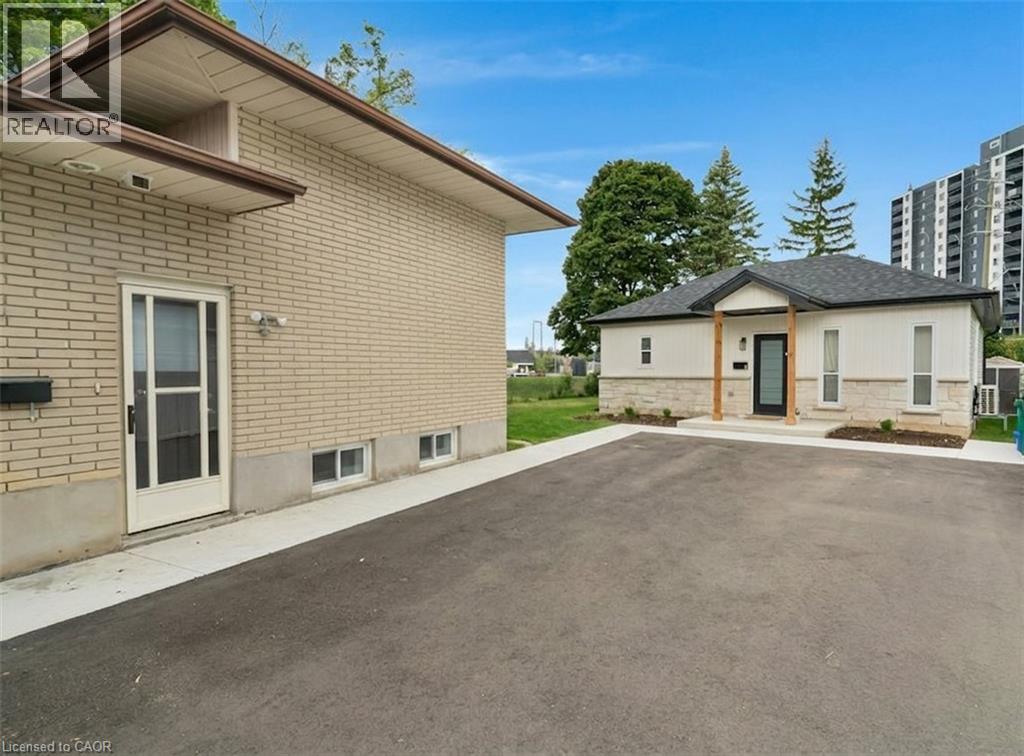 67 KIMBERLY Crescent Unit# UPPER