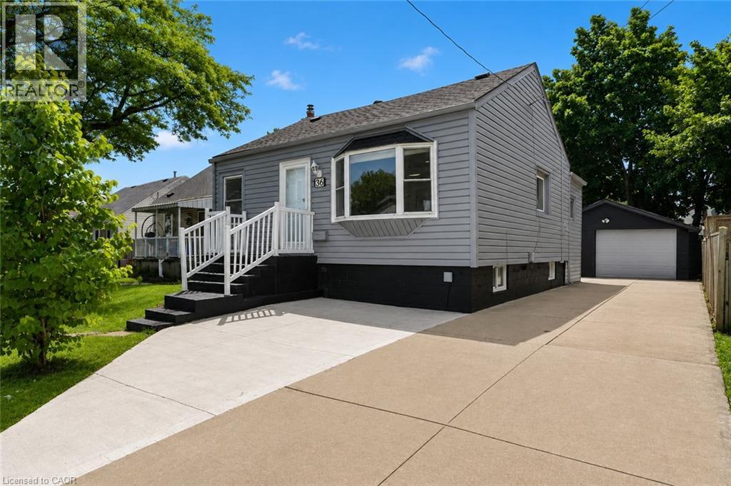 36 MAHONY Avenue