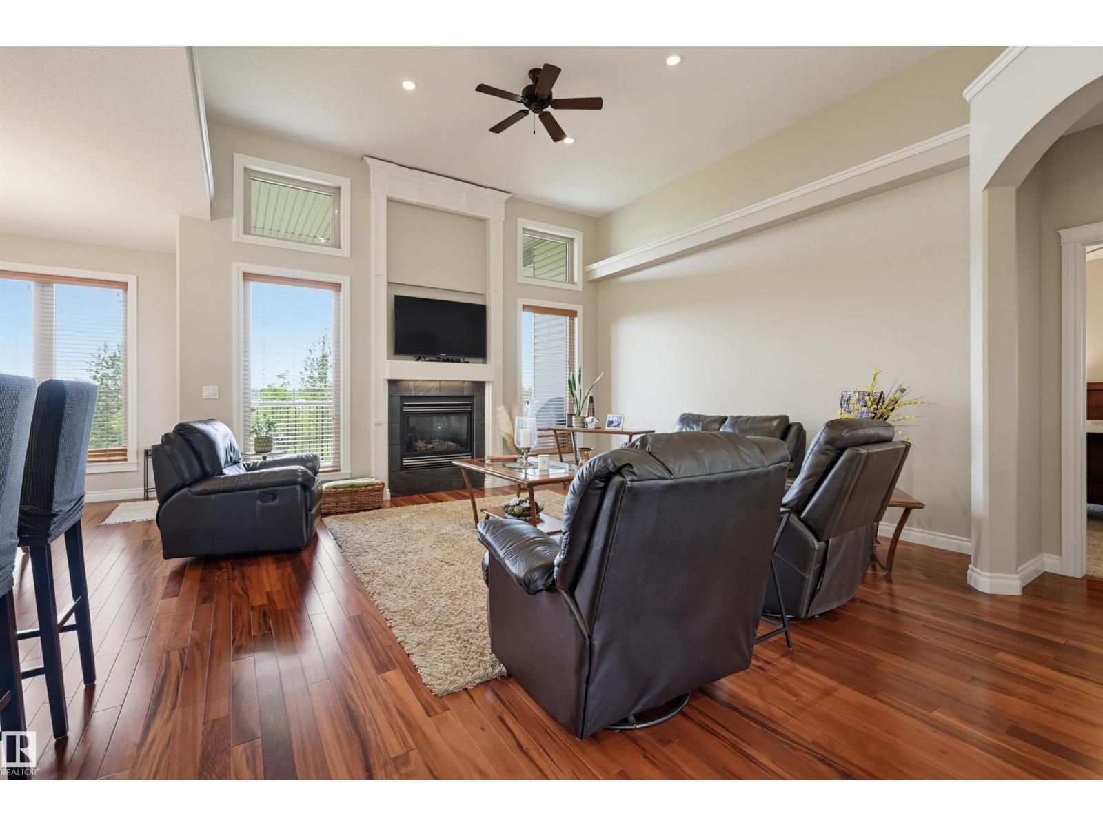 49 DANFIELD PL