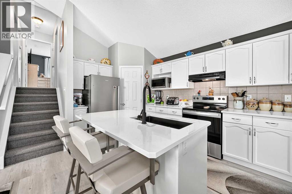 64 Cimarron Grove Close