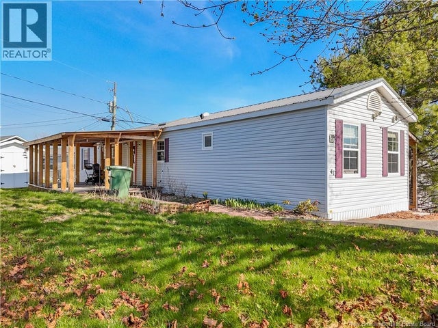 41 Bayberry Street