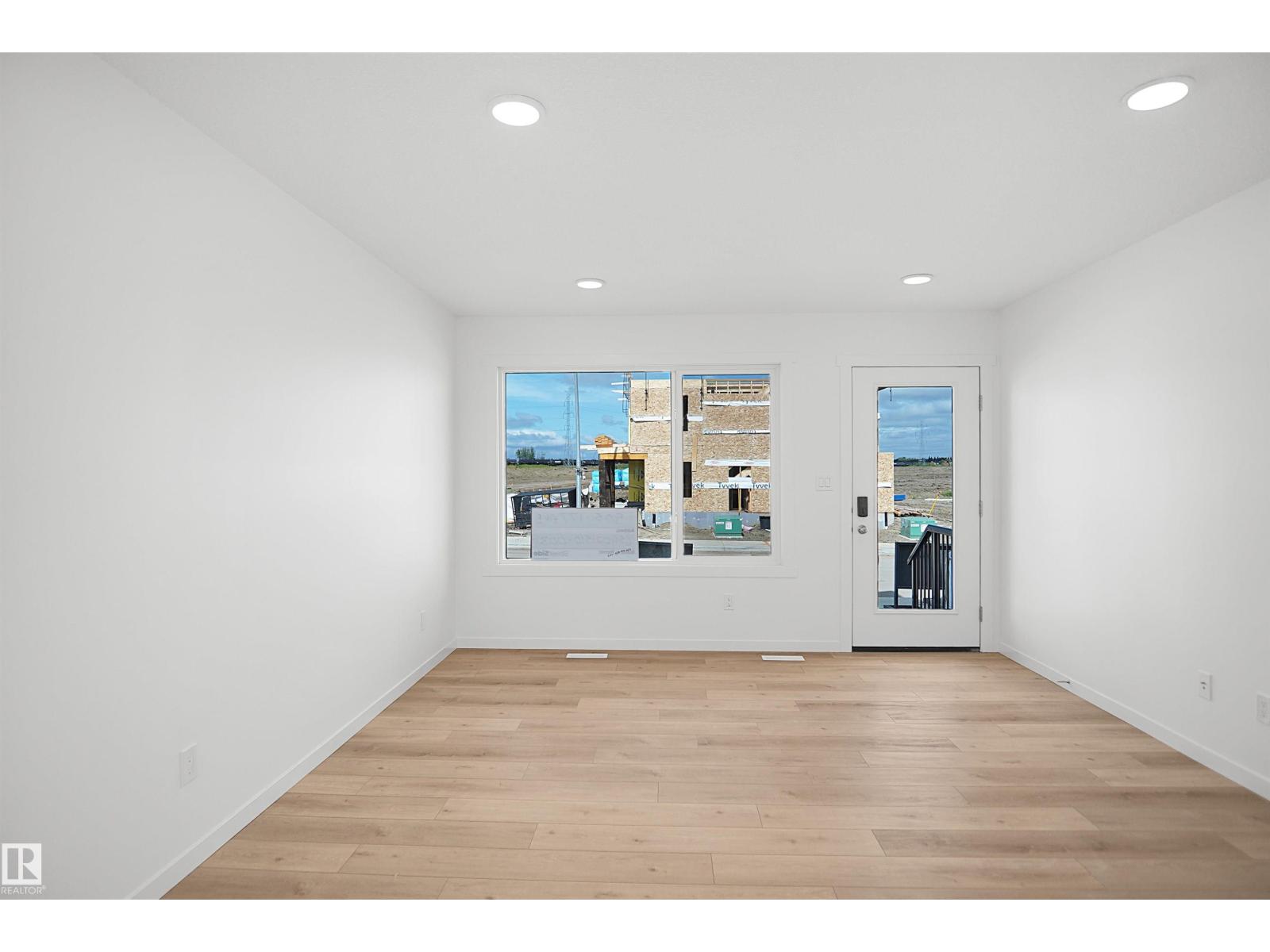 505 177 AV NE