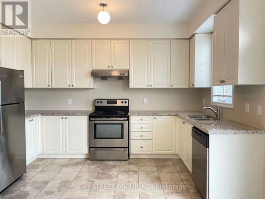 86 Mack Clement Lane, Richmond Hill (Westbrook), ON 4