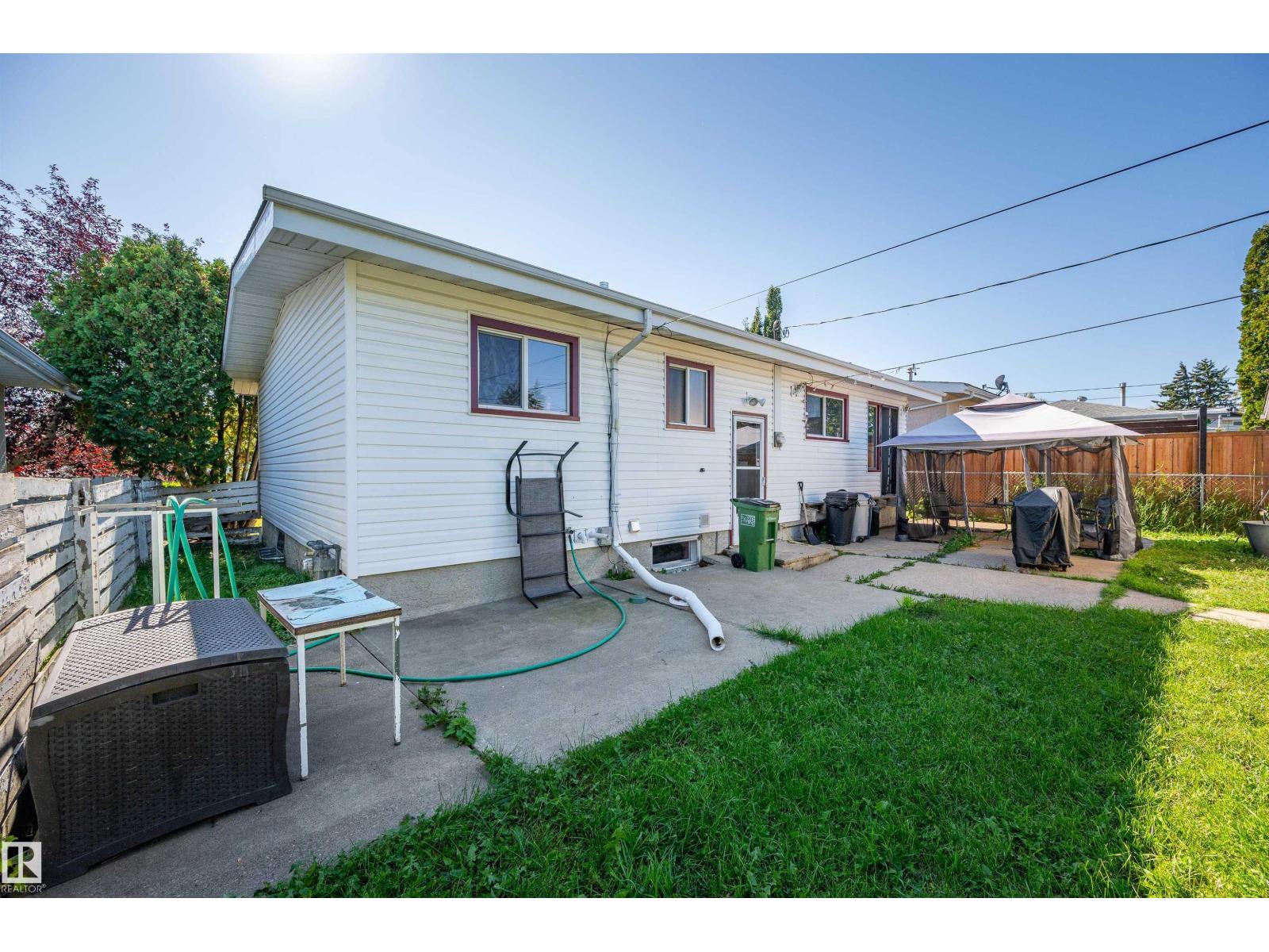 8812 135a AV S NW