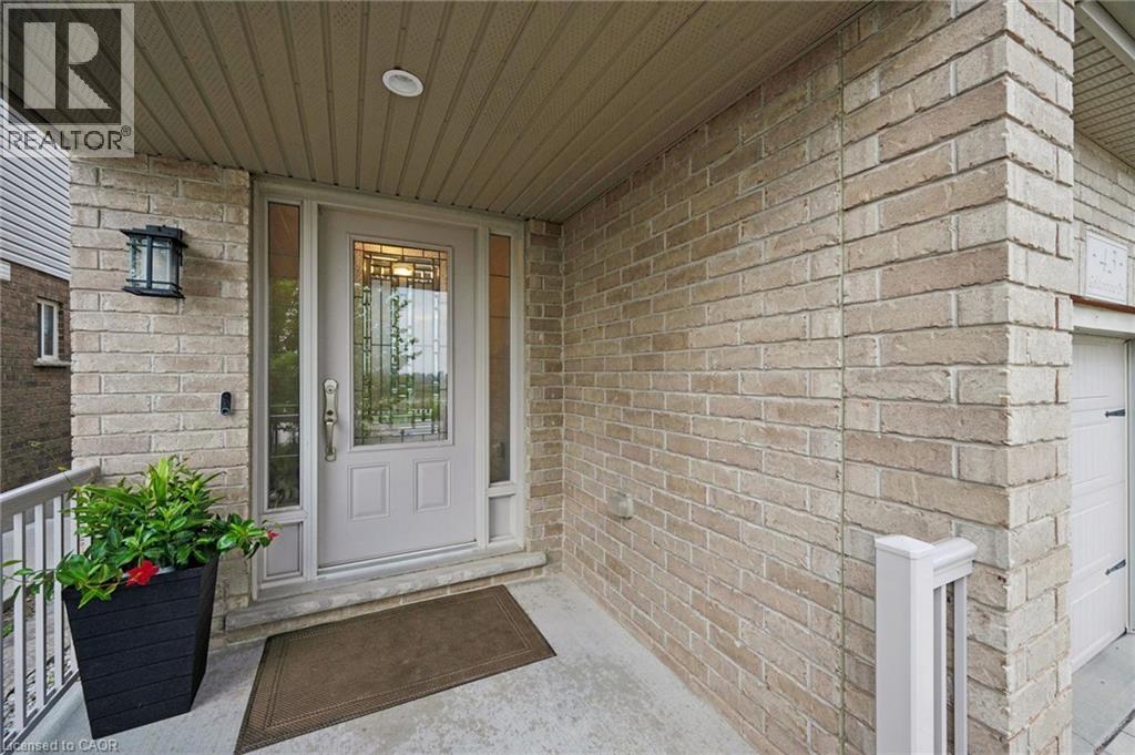 43 GOLDENVIEW Drive