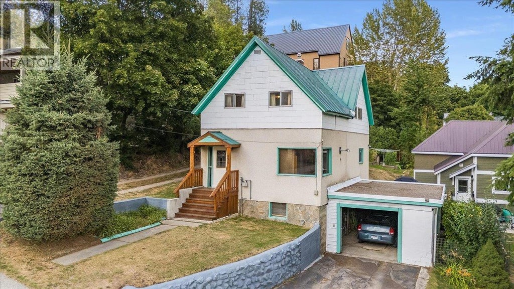 1924 DAVIS STREET, ROSSLAND, BC V0G 1Y0 - Image 3579049269.jpeg?d=l