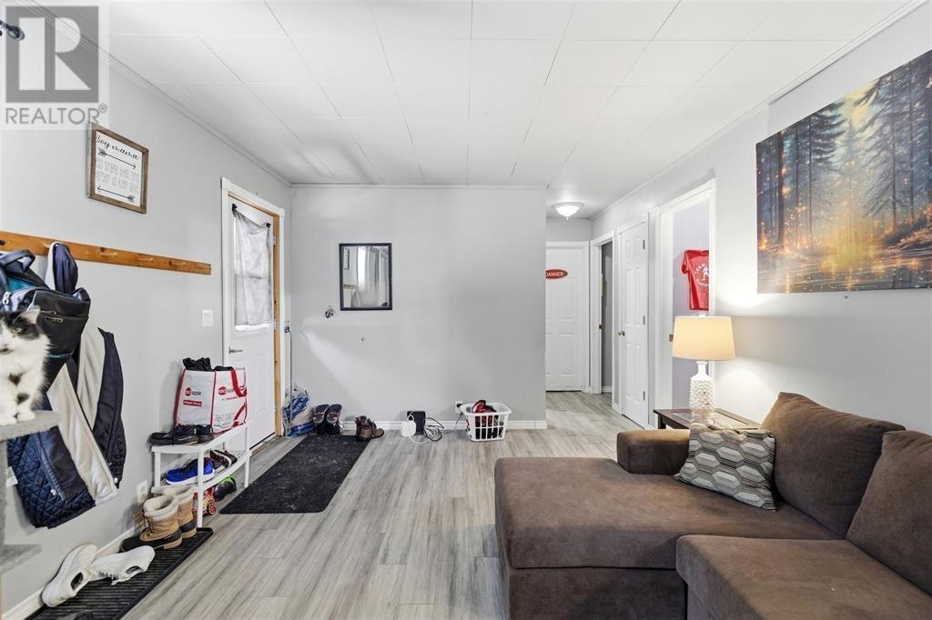233 Federation ST - Photo 2