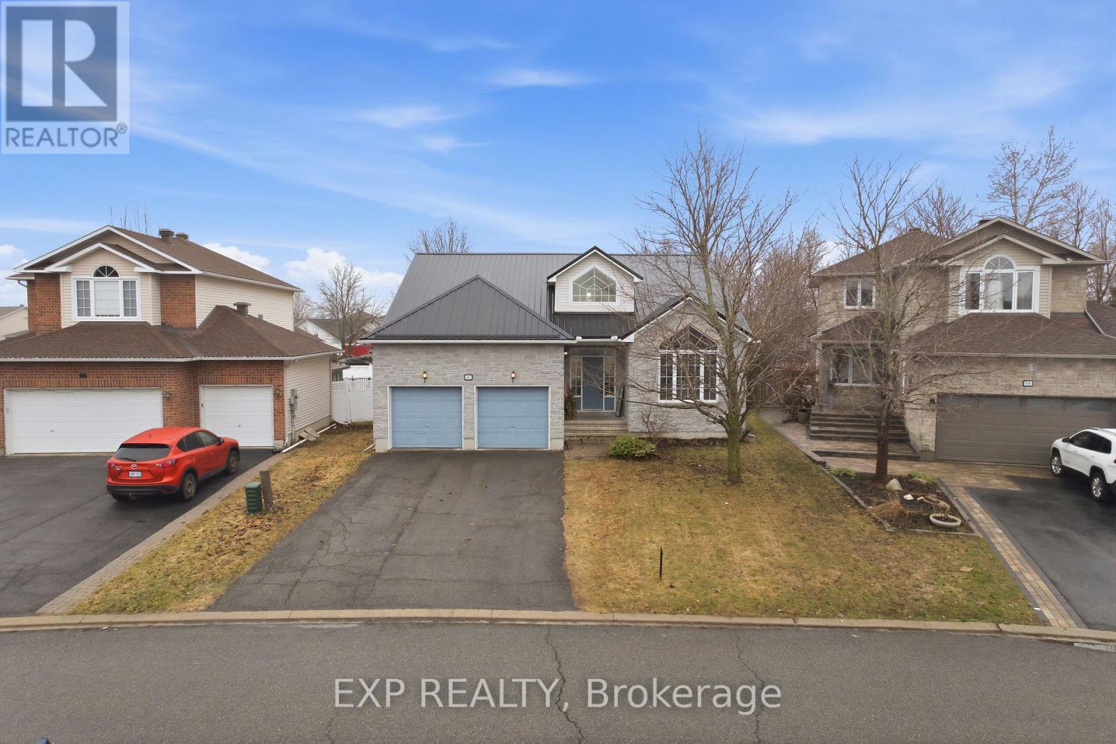 80 LA PRAIRIE STREET