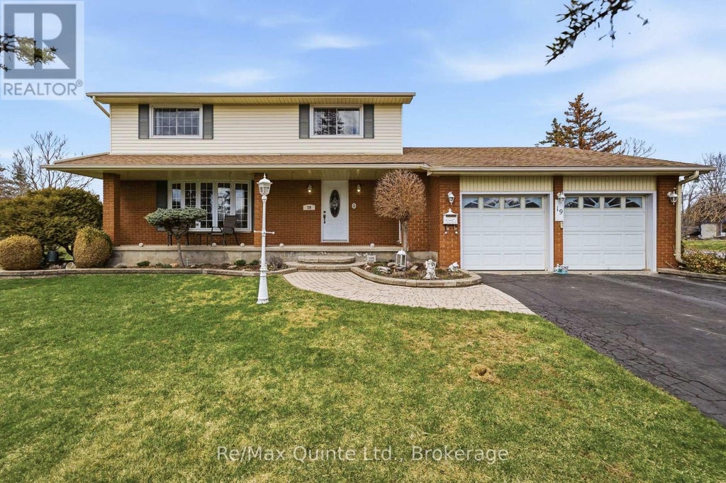 19 COUNTRY CLUB DRIVE, QUINTE WEST (SIDNEY WARD), ON K8R 1B4 - Image 543428406.jpeg?d=l