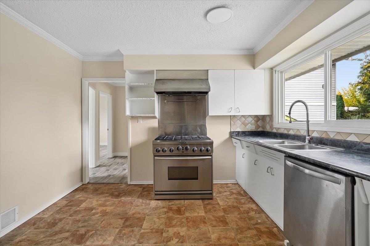 46916 ACORN AVENUE, Chilliwack Proper East