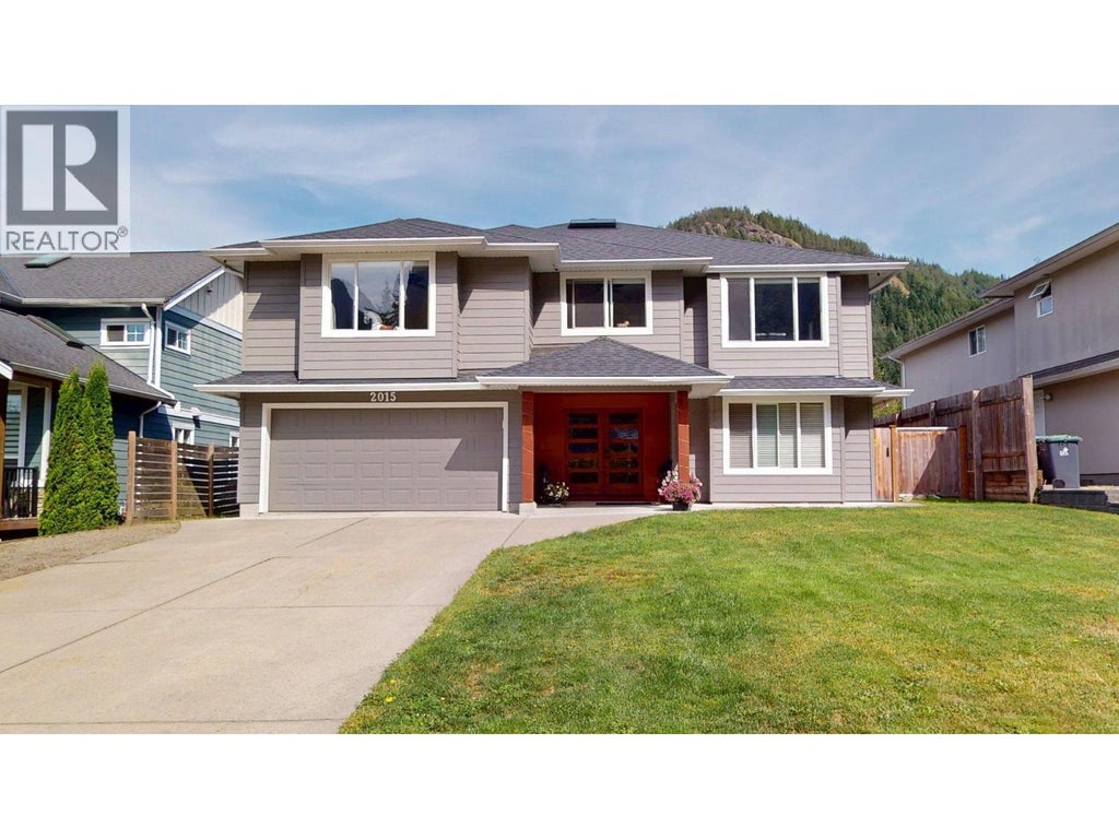 2015 BALSAM WAY, SQUAMISH, BC V8B 0W1 - Image 3310222728.jpeg?d=l
