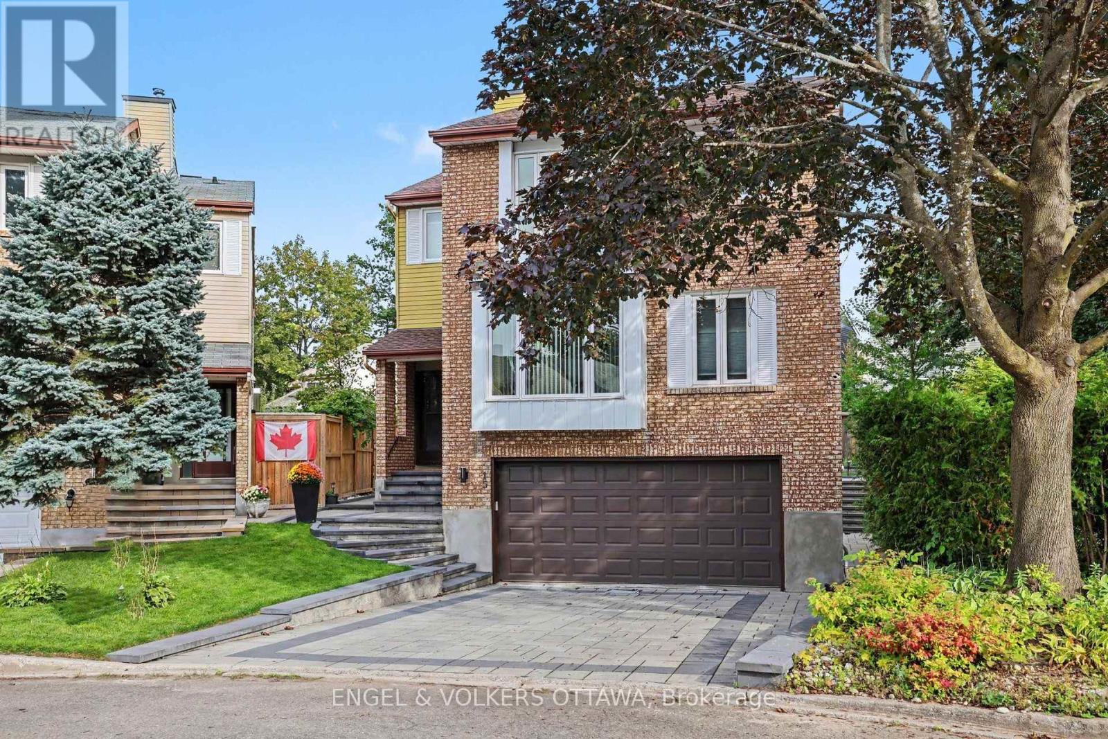 15 ARCHER SQUARE