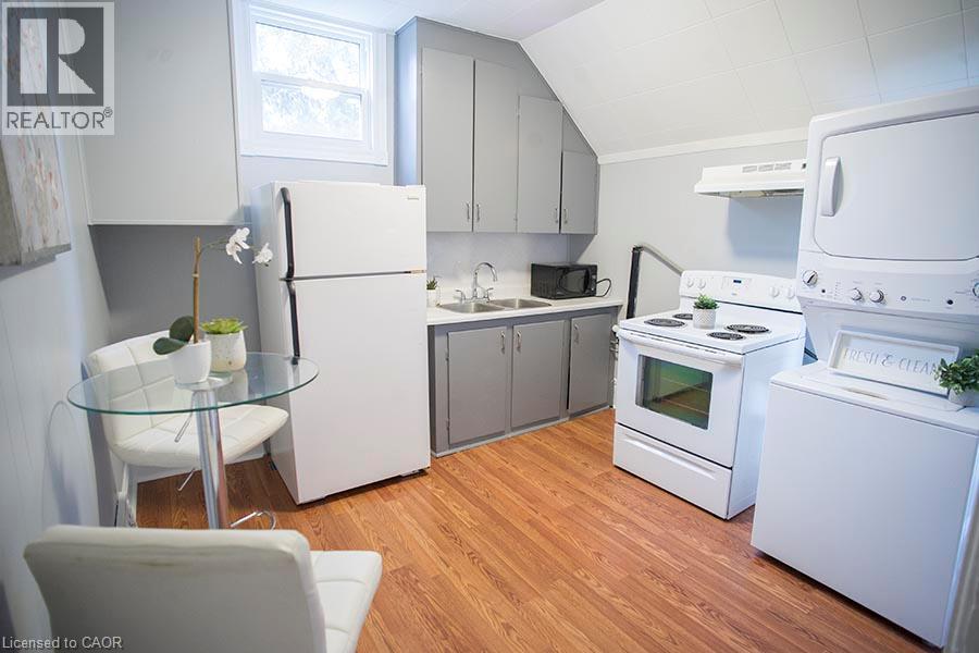 67 TERRACE HILL Street Unit# Upper