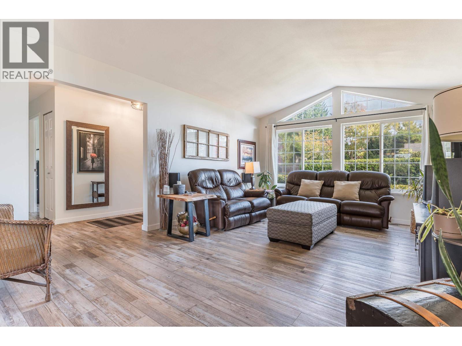 5617 CURTIS PLACE