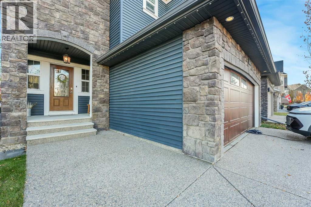 136 Cooperstown Place SW