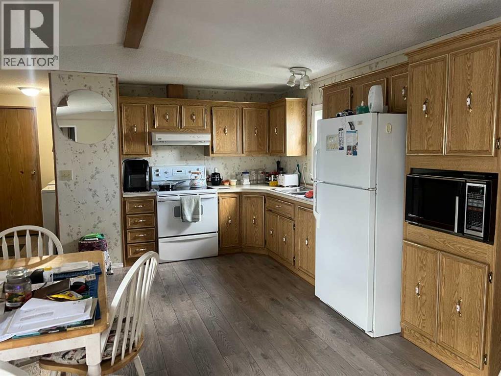 403 9 Street - Photo 3