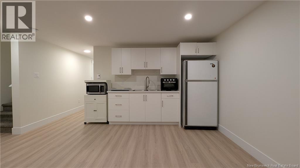 148 Ernest Street - Photo 2