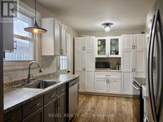 229 Simon St, Shelburne, ON 3