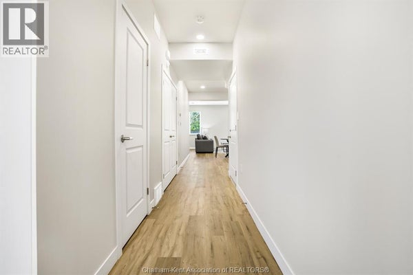 54 Magnolia Lane, Chatham, ON 5