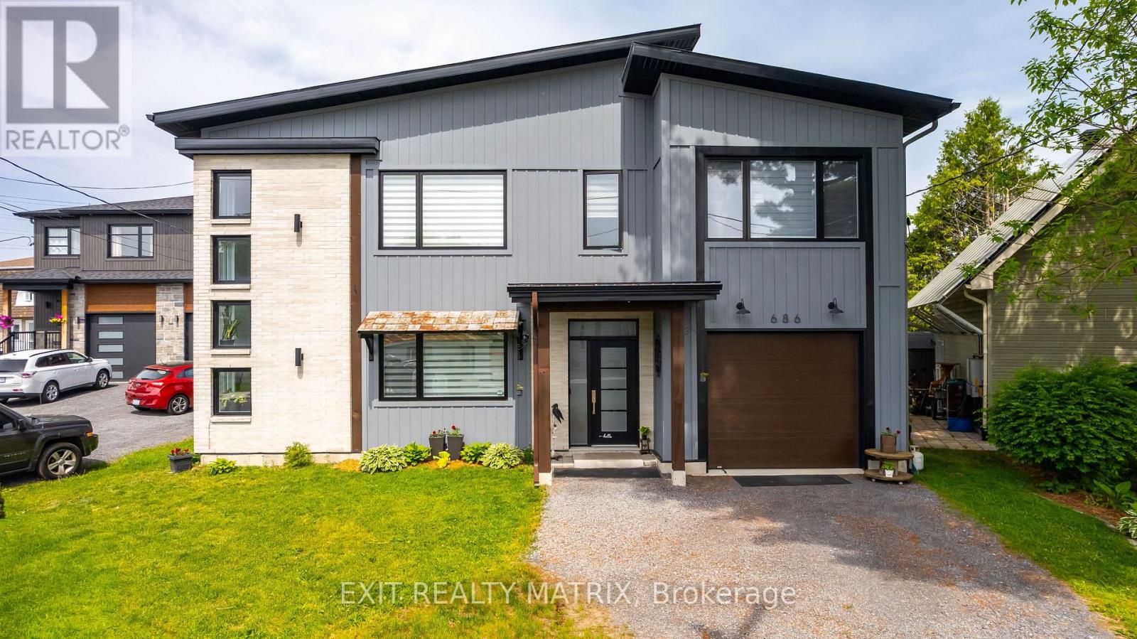686 ST ISIDORE ROAD