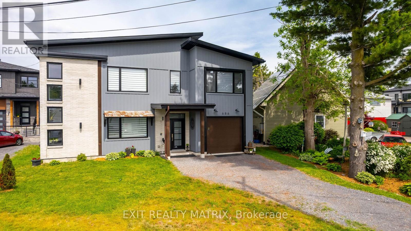 686 ST ISIDORE ROAD - Photo 1